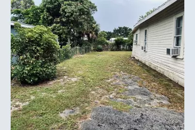 1610 N 14th Street, Fort Pierce, FL 34950 - Photo 13