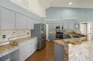 1183 Lake Breeze Dr, Wellington, FL 33414 - Photo 5