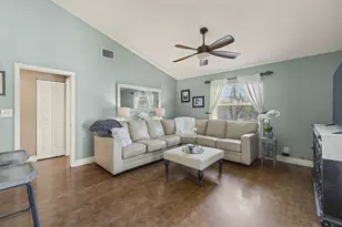 1183 Lake Breeze Dr, Wellington, FL 33414 - Photo 9