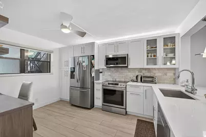 12870 Briarlake Drive #106, Palm Beach Gardens, FL 33418 - Photo 13