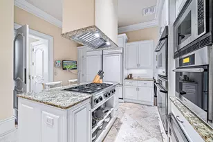 209 Commodore Dr, Jupiter, FL 33477 - Photo 23