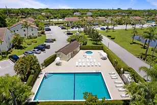 22100 Palms Way, Boca Raton, FL 33433 - Photo 3