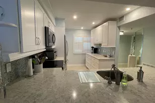 6866 Huntington Ln, Delray Beach, FL 33446 - Photo 17