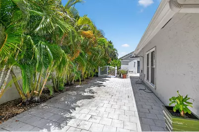 7681 NE Morningside Terrace, Boca Raton, FL 33487 - Photo 71