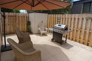 2407 Waterside Dr, Lake Worth, FL 33461 - Photo 3