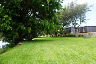 2407 Waterside Dr, Lake Worth, FL 33461 - Photo 27