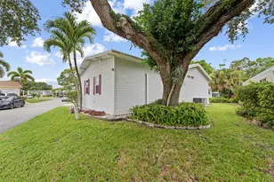 2555 PGA Blvd, Palm Beach Gardens, FL 33410 - Photo 5