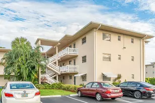 2855 S Garden Dr, Lake Worth, FL 33461 - Photo 1