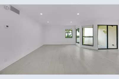 3373 Lucerne Park Drive, Greenacres, FL 33467 - Photo 5