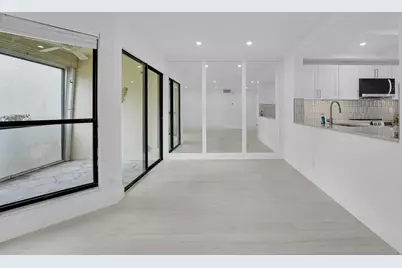 3373 Lucerne Park Drive, Greenacres, FL 33467 - Photo 11