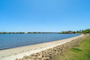 103 Half Moon Cir, Hypoluxo, FL 33462 - Photo 33