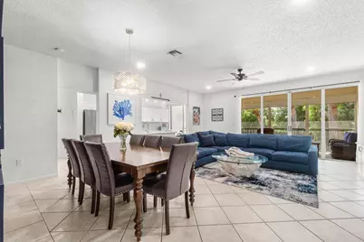 103 Half Moon Circle #E2, Hypoluxo, FL 33462 - Photo 7