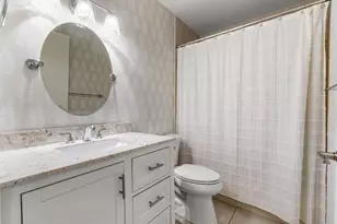 103 Half Moon Cir, Hypoluxo, FL 33462 - Photo 13