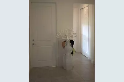 10298 SW Silverberry Court E, Port Saint Lucie, FL 34987 - Photo 9