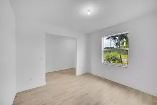 3028 Spanish Cedar PL, Fort Pierce, FL 34946 - Photo 5