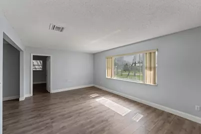 106 NW Broadview Street, Port Saint Lucie, FL 34983 - Photo 9