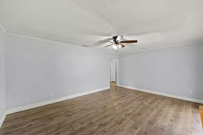 106 NW Broadview Street, Port Saint Lucie, FL 34983 - Photo 19