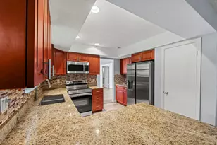 106 NW Broadview St, Port Saint Lucie, FL 34983 - Photo 17