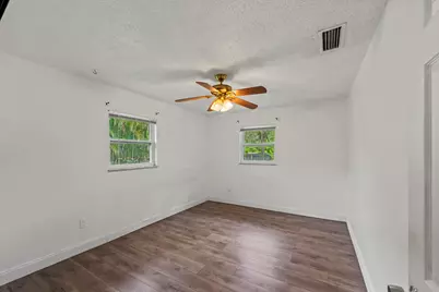 106 NW Broadview Street, Port Saint Lucie, FL 34983 - Photo 25