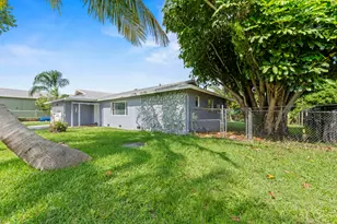 106 NW Broadview St, Port Saint Lucie, FL 34983 - Photo 5