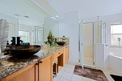 4043 Lake Tahoe Circle, West Palm Beach, FL 33409 - Photo 13