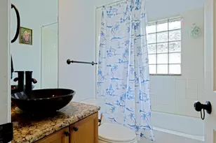 4043 Lake Tahoe Cir, West Palm Beach, FL 33409 - Photo 17