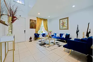 4043 Lake Tahoe Cir, West Palm Beach, FL 33409 - Photo 5