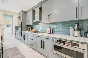 5021 Grandiflora Rd, Palm Beach Gardens, FL 33418 - Photo 11