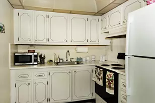 90 Hastings F, West Palm Beach, FL 33417 - Photo 5