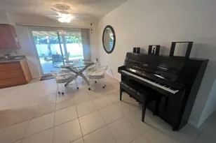 1260 Manor Dr, Riviera Beach, FL 33404 - Photo 9