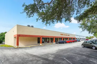 810 Park Avenue, Lake Park, FL 33403 - Photo 3