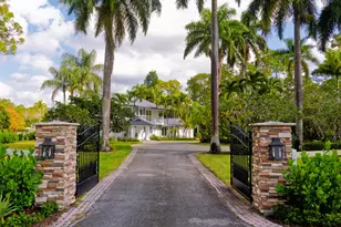 13395 Running Water Rd, Palm Beach Gardens, FL 33418 - Photo 5