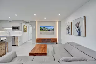 8 Richmond B, Deerfield Beach, FL 33442 - Photo 3