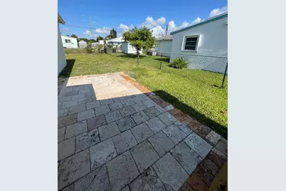 418 SW 14th Street, Delray Beach, FL 33444 - Photo 11