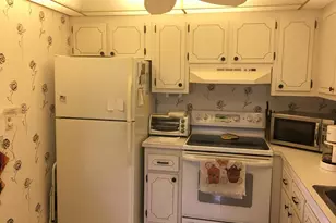 99 Saxony C, Delray Beach, FL 33446 - Photo 5