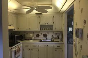 99 Saxony C, Delray Beach, FL 33446 - Photo 7