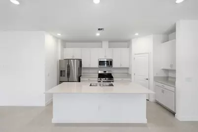 10763 NW Wilgrove Lane, Port Saint Lucie, FL 34987 - Photo 9