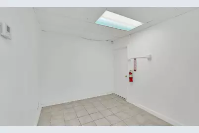 7600 Wiles Road, Coral Springs, FL 33067 - Photo 41