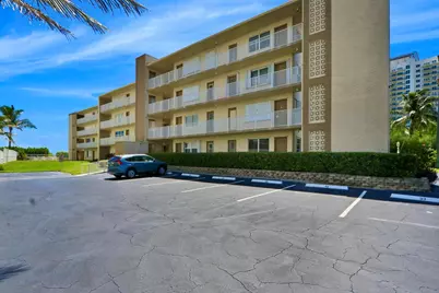 3600 N Ocean Drive #425, Singer Island, FL 33404 - Photo 31