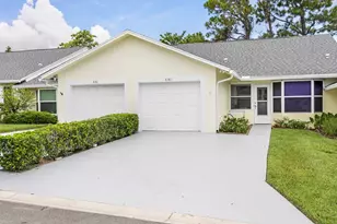 8187 SE Fox Hill Pl, Hobe Sound, FL 33455 - Photo 1