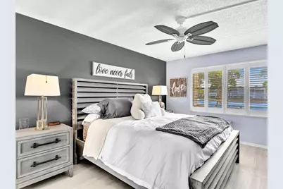 2083 Guildford E, Boca Raton, FL 33434 - Photo 11