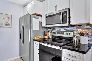 2083 Guildford E, Boca Raton, FL 33434 - Photo 23