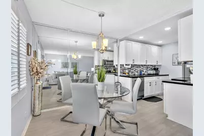 2083 Guildford E, Boca Raton, FL 33434 - Photo 21