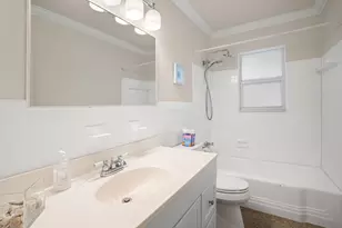 101 NE 11th St, Delray Beach, FL 33444 - Photo 23