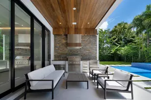 141 Cortez Rd, West Palm Beach, FL 33405 - Photo 9