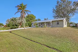 1925 SW Idaho Ln, Port Saint Lucie, FL 34984 - Photo 3