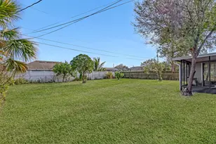 1925 SW Idaho Ln, Port Saint Lucie, FL 34984 - Photo 33