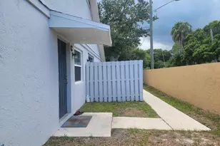 2001 Oleander Blvd, Fort Pierce, FL 34950 - Photo 1