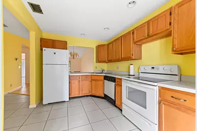 2641 Gately Drive W #1701, West Palm Beach, FL 33415 - Photo 9