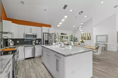 10718 Boca Woods Lane, Boca Raton, FL 33428 - Photo 19